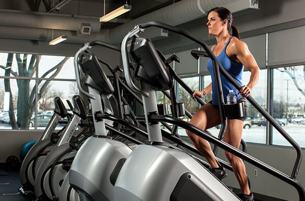 Máy tập cardio nào là tốt nhất ở phòng tập để giảm cân ?