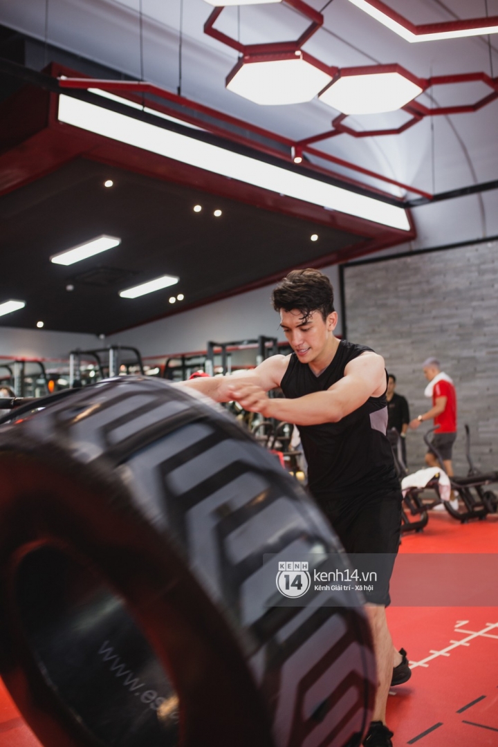 The Face Vietnam: Dàn trai xinh gái đẹp khoe dáng với phần ghi hình tập gym