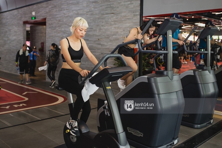 The Face Vietnam: Dàn trai xinh gái đẹp khoe dáng với phần ghi hình tập gym