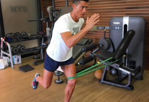 Ronaldo bật mí bí quyết luyện cơ đùi